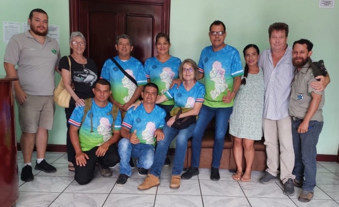 Members of the Bosque de las Madres Management Committee after being officially sworn in at the Ministry of Environment office in Limón.