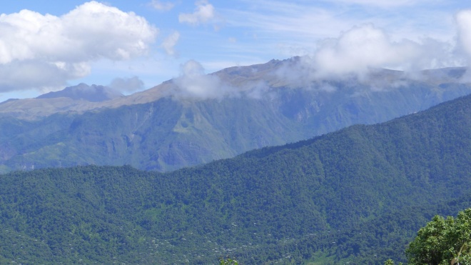 Panoramic views across Neblina